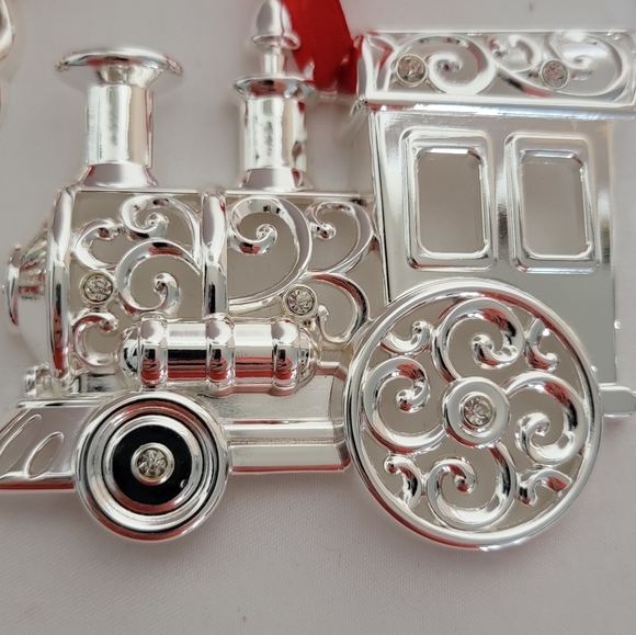 LENOX SILVER PLATED CHRISTMAS ORNAMENTS-SET (8 PIECE SET) - Picture 4 of 12